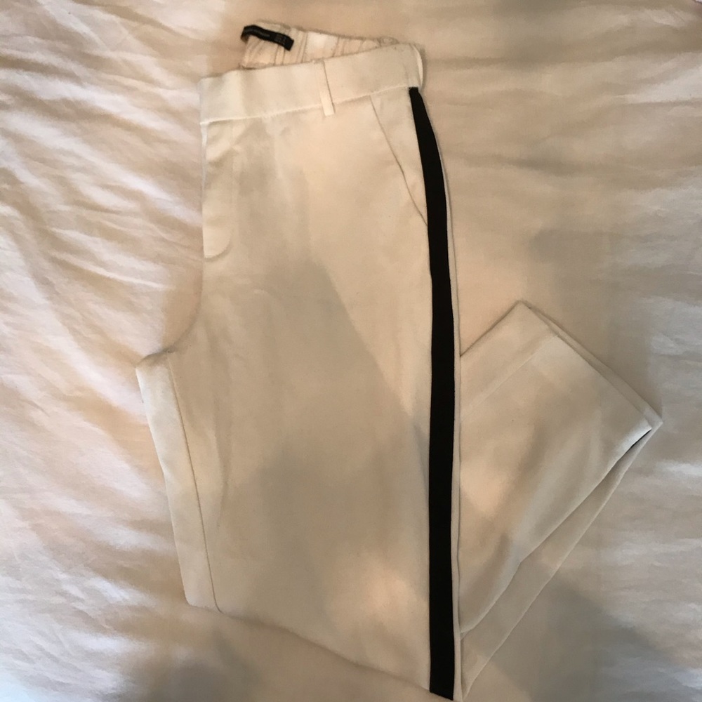 Zara cropped white with black stripe pant
